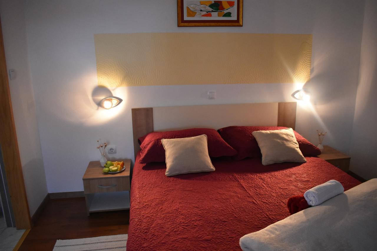 Guesthouse Samolov Vrhovine Exterior photo